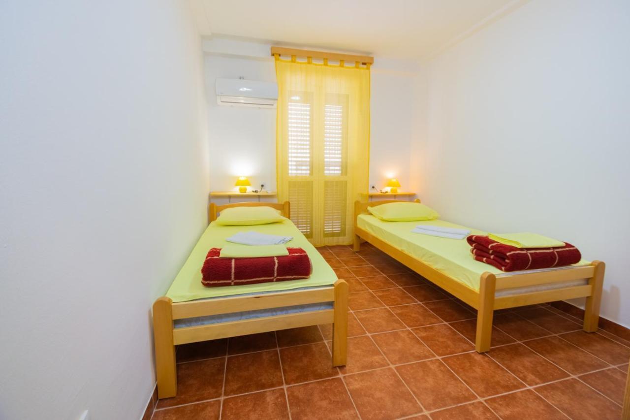 Guesthouse Lovcen Kotor Exterior foto