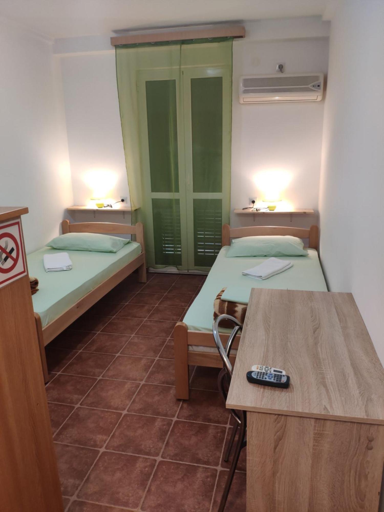 Guesthouse Lovcen Kotor Zimmer foto