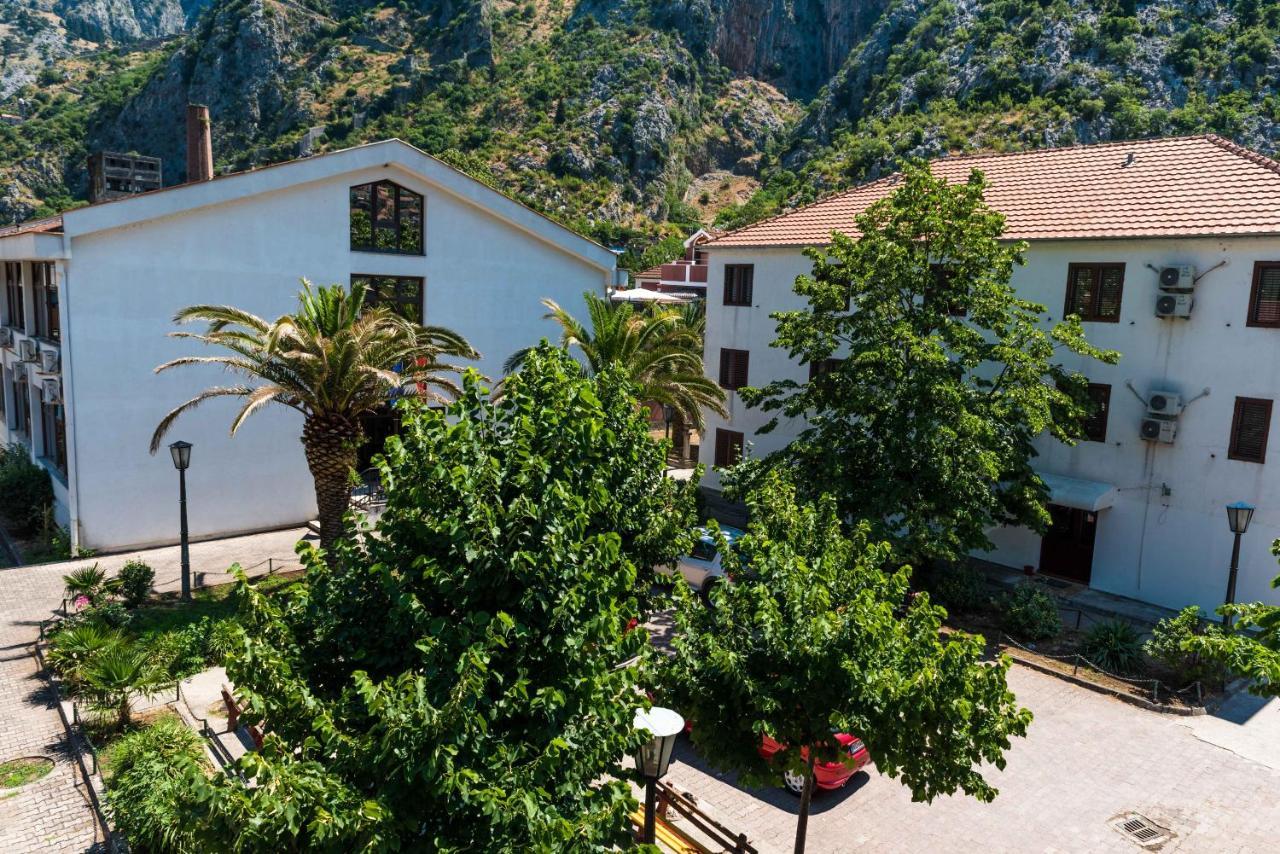 Guesthouse Lovcen Kotor Exterior foto